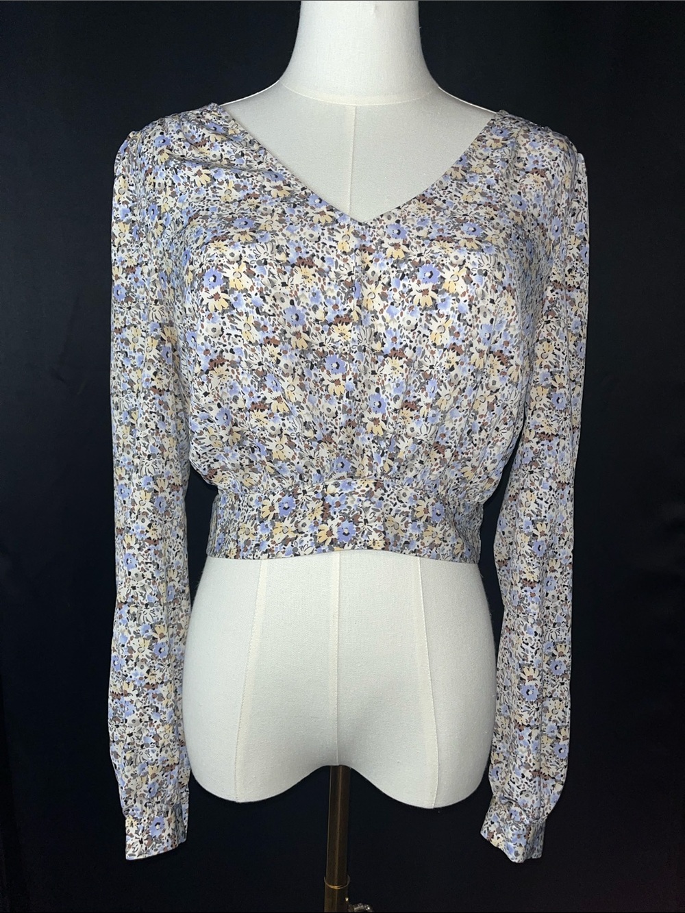 Lush Lavender & Cream Floral V-Neck Blouse